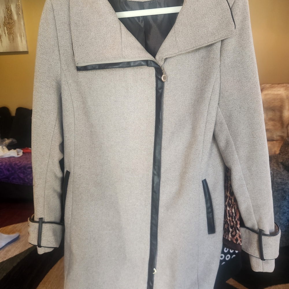 Calvin Klein Light Gray Trench Coat with Brown Trim